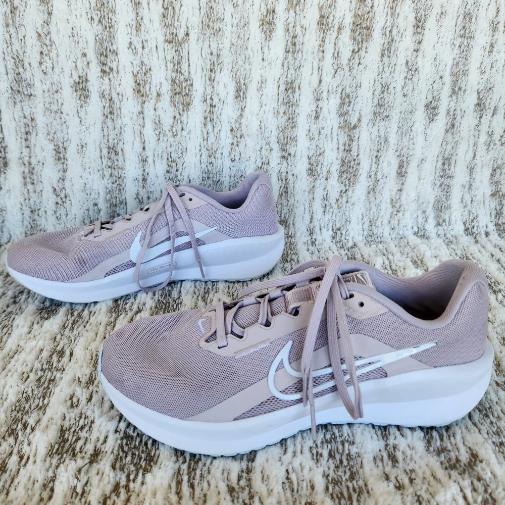 Nike "Downshifter 13" Running Shoe Athletic Sneaker Pink | Women's Size 8.5 - Picture 7 of 13